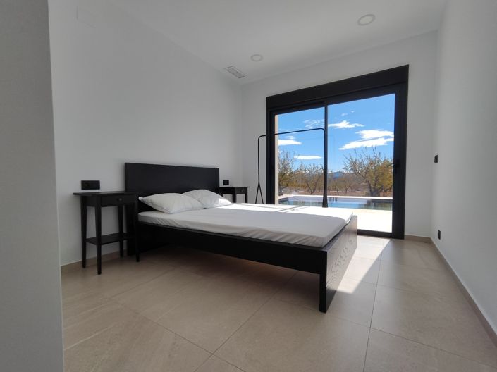 Image No.19-3 Bed Villa for sale