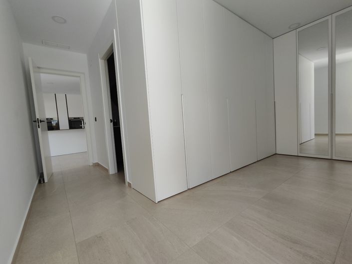 Image No.22-3 Bed Villa for sale