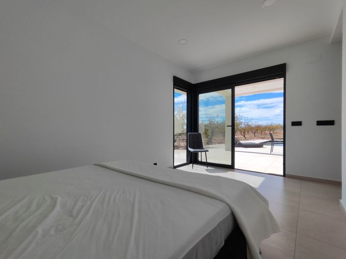 Image No.24-3 Bed Villa for sale