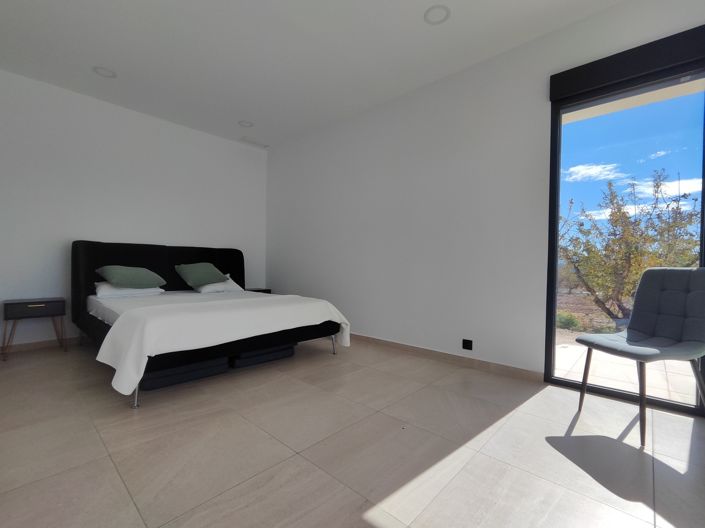 Image No.26-3 Bed Villa for sale