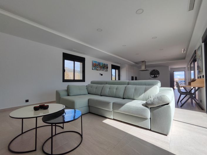 Image No.28-3 Bed Villa for sale