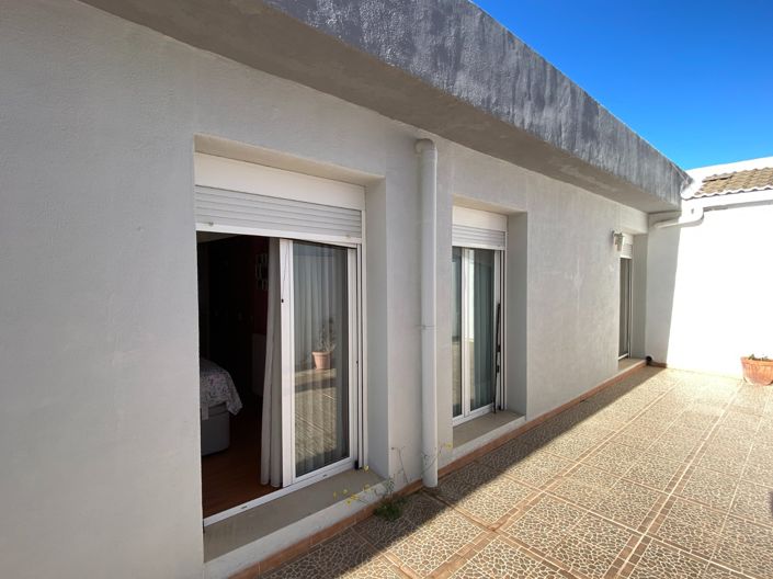 Image No.35-3 Bed Townhouse for sale