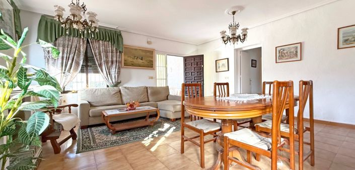 Image No.10-Villa de 4 chambres à vendre à Torrevieja