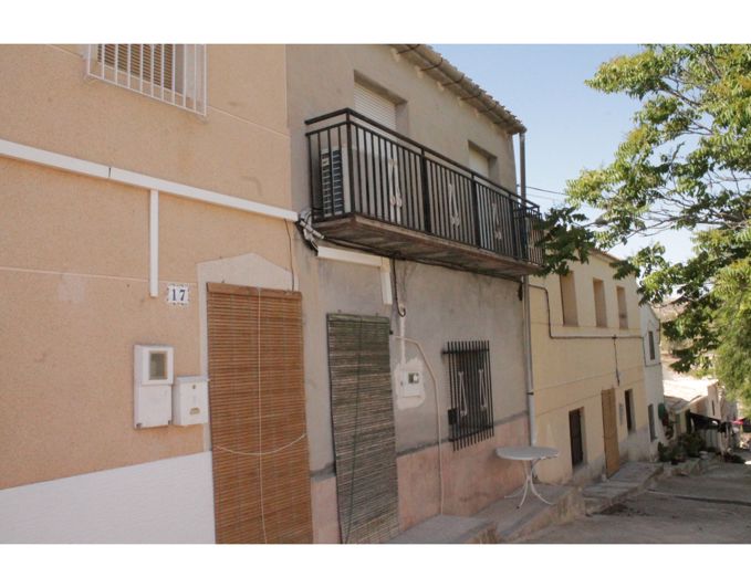 Image No.1-4 Bed Villa for sale