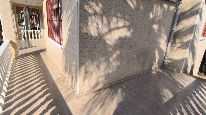 Image No.14-3 Bed Villa for sale