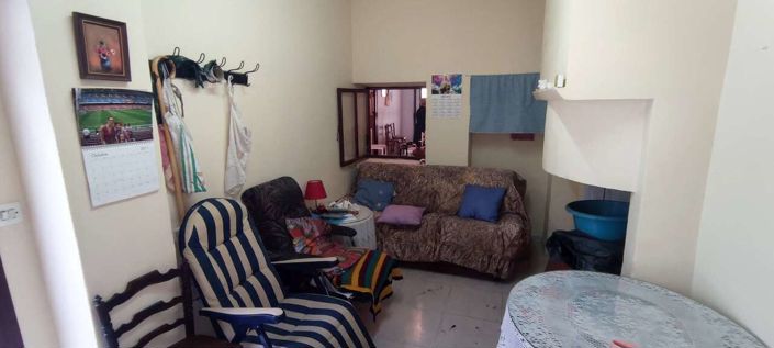 Image No.16-5 Bed Townhouse for sale