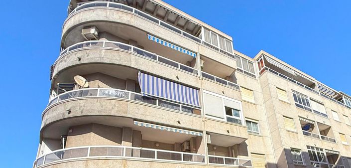 Image No.1-Appartement de 2 chambres à vendre à Torrevieja