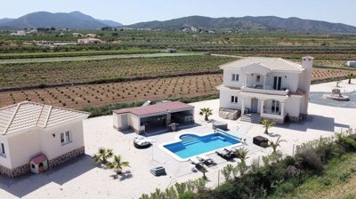 4 Bed Villa for sale