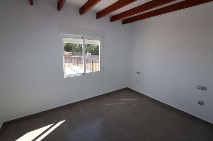 Image No.23-Commercial de 11 chambres à vendre à Alicante