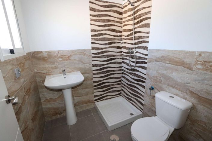 Image No.28-11 Bed Commercial for sale