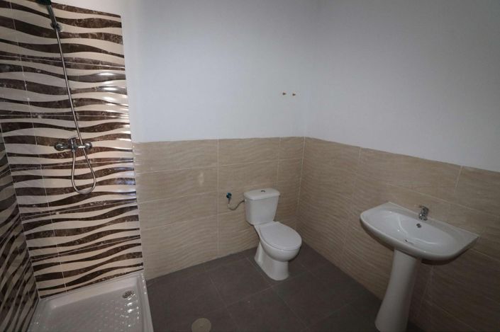 Image No.31-11 Bed Commercial for sale