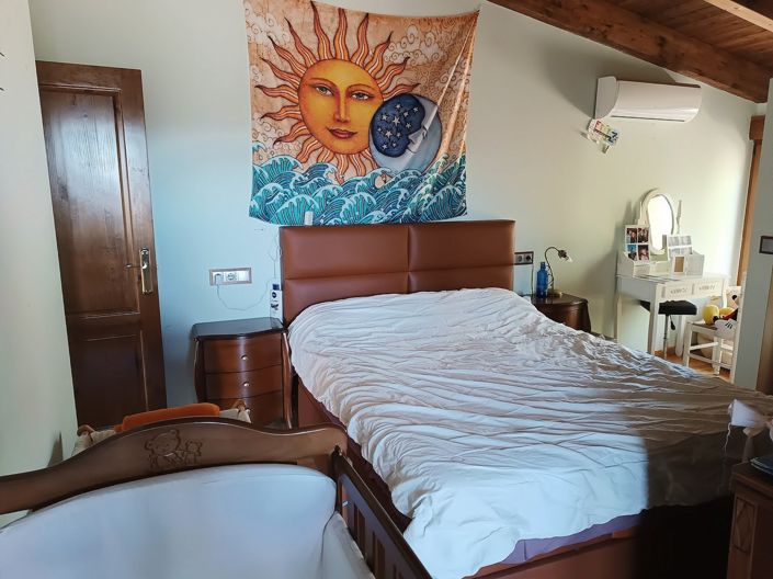 Image No.4-7 Bed Property for sale