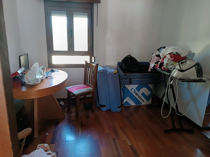 Image No.9-7 Bed Property for sale