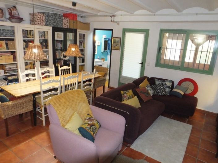 Image No.14-3 Bed Country House for sale