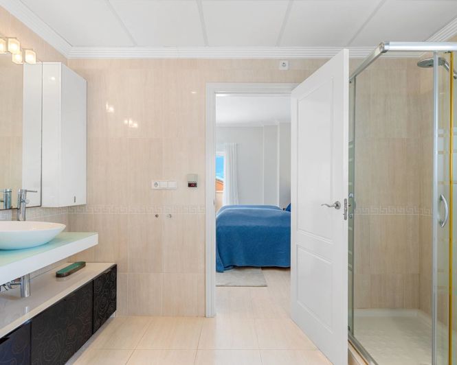 Image No.17-4 Bed Villa for sale