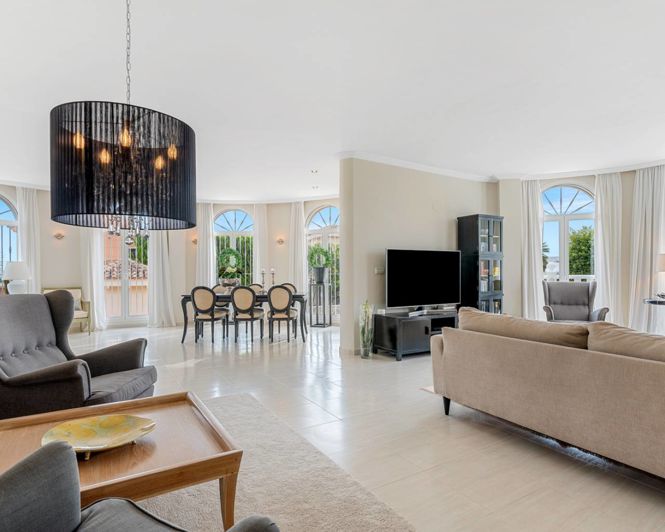 Image No.6-4 Bed Villa for sale