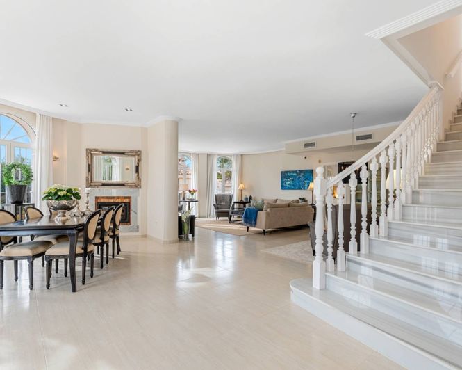 Image No.11-4 Bed Villa for sale