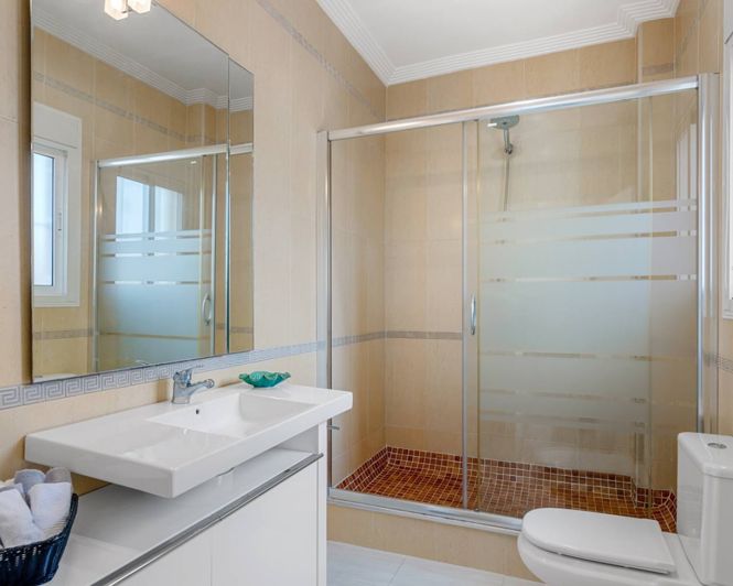 Image No.23-4 Bed Villa for sale