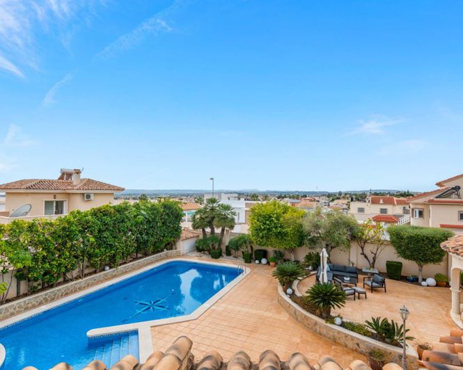 Image No.24-4 Bed Villa for sale