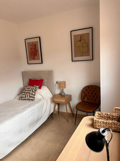 Image No.10-1 Bed Apartment for sale