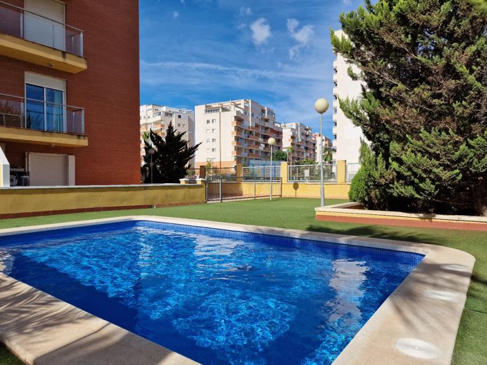 Image No.20-2 Bed Apartment for sale