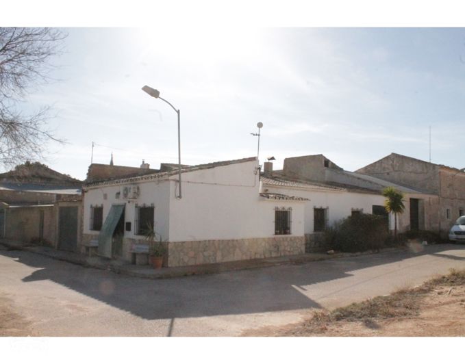 Image No.4-2 Bed Country House for sale