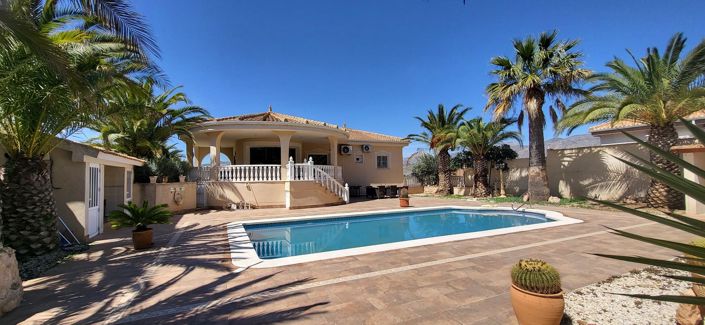 Image No.2-3 Bed Villa for sale