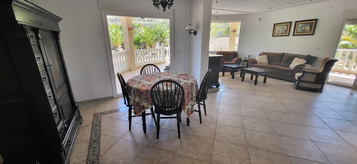 Image No.34-3 Bed Villa for sale