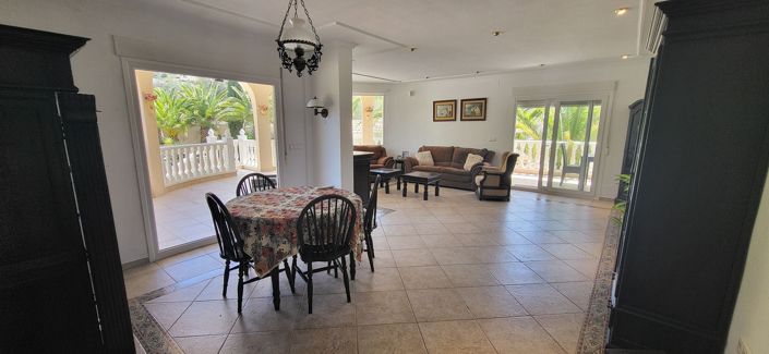 Image No.37-3 Bed Villa for sale