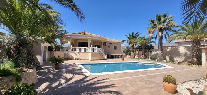 Image No.4-3 Bed Villa for sale