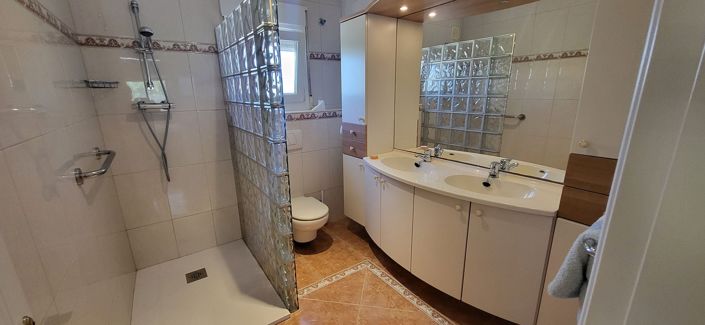 Image No.40-3 Bed Villa for sale