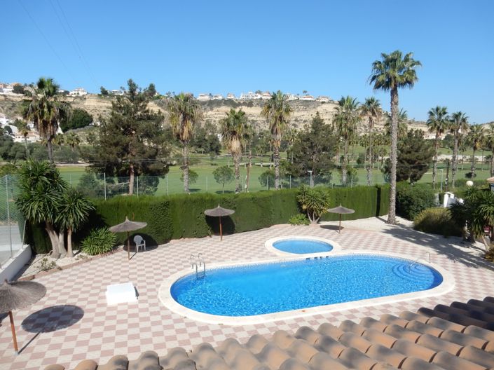 Image No.1-3 Bed Villa for sale