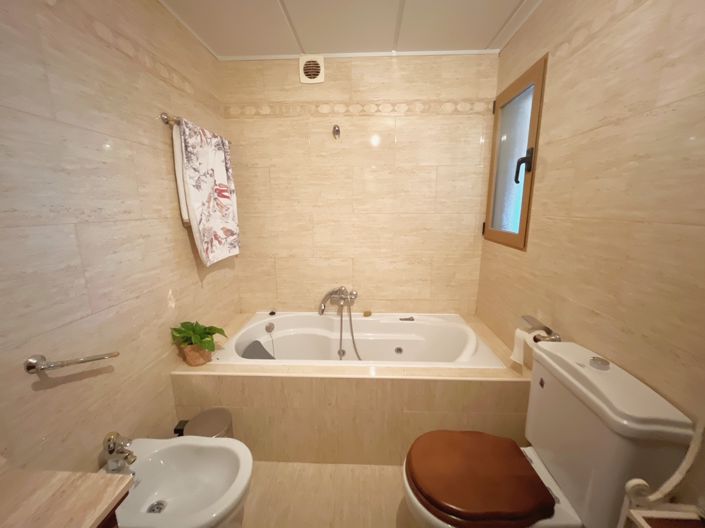 Image No.17-6 Bed Finca for sale