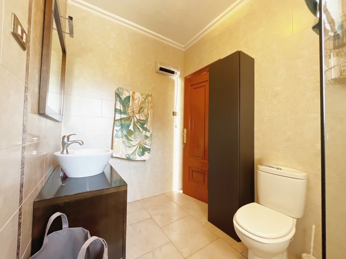 Image No.48-6 Bed Finca for sale