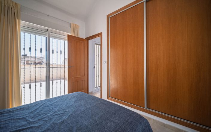 Image No.11-3 Bed Villa for sale