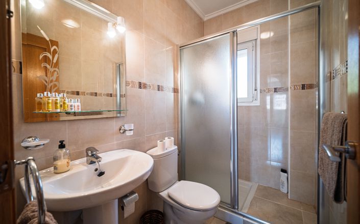 Image No.15-3 Bed Villa for sale