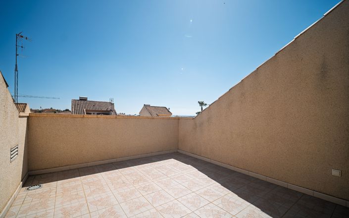 Image No.19-3 Bed Villa for sale