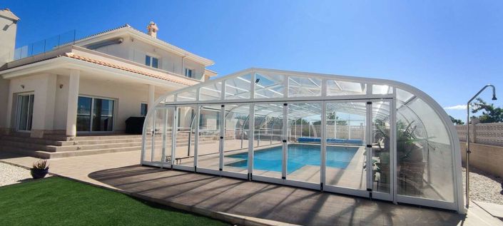 Image No.1-4 Bed Villa for sale