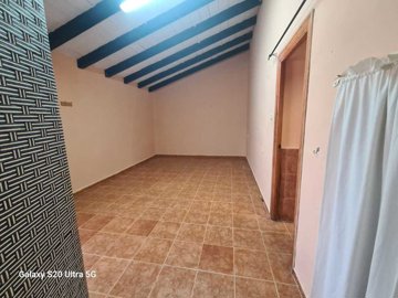 country-house-for-sale-in-las-palas-es674-176