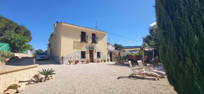 Image No.1-6 Bed Country House for sale