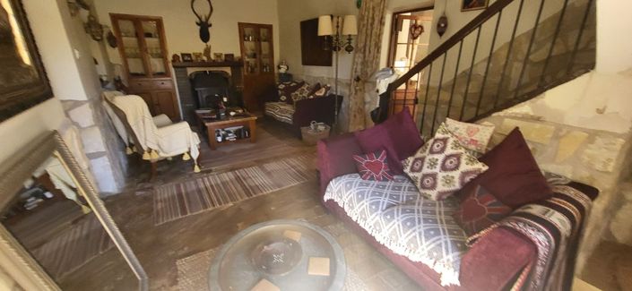 Image No.14-6 Bed Country House for sale