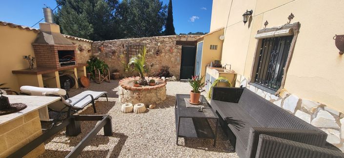 Image No.35-6 Bed Country House for sale