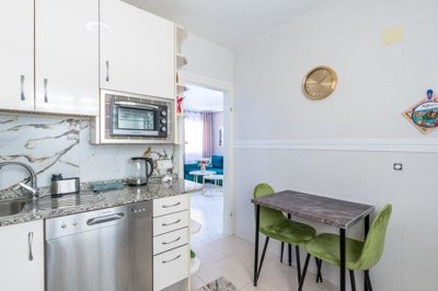 villa-for-sale-in-punta-prima-es646-176572-8