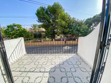 townhouse-for-sale-in-los-balcones-es375-1765