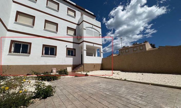 Image No.1-Appartement de 2 chambres à vendre à Orihuela Costa