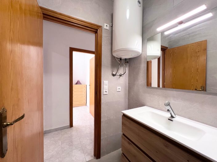 Image No.9-2 Bed Bungalow for sale