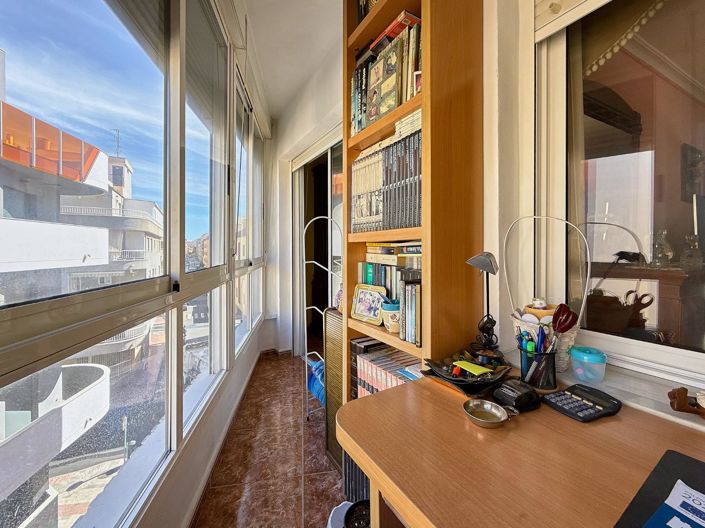 Image No.23-2 Bed Apartment for sale