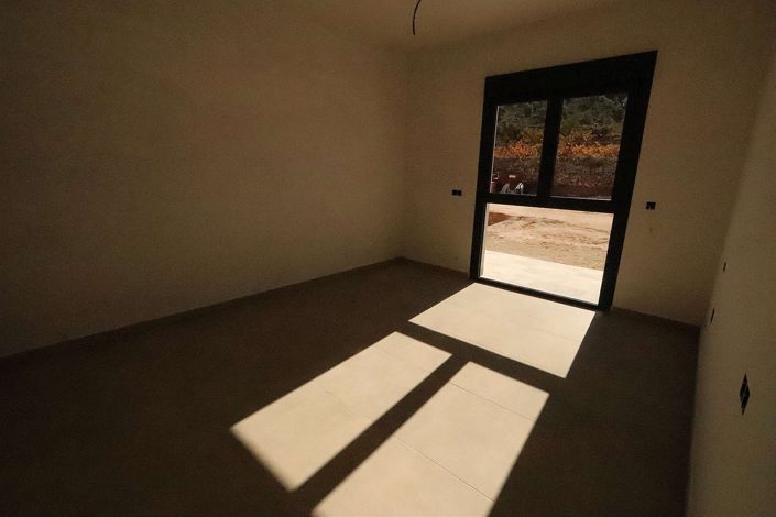 Image No.46-3 Bed Villa for sale