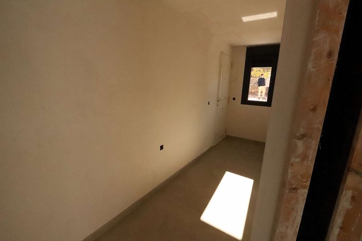 Image No.45-3 Bed Villa for sale