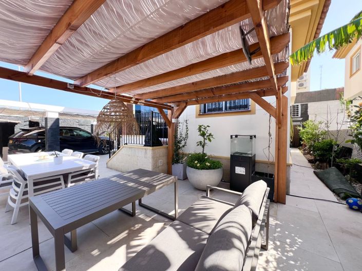 Image No.25-4 Bed Villa for sale